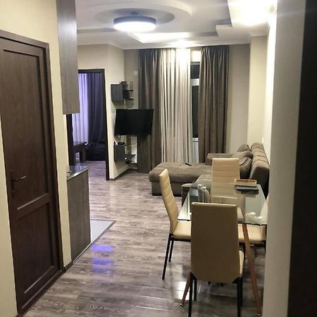 George-Groups Apartment Кутаиси Екстериор снимка