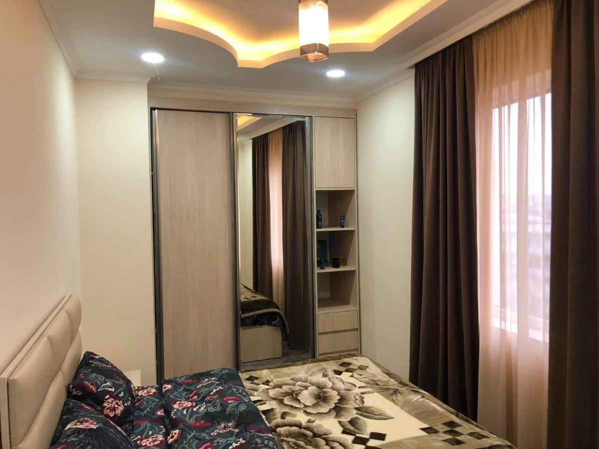 George-Groups Apartment Кутаиси Екстериор снимка